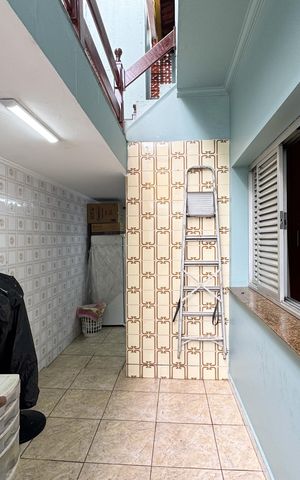 Casa à venda com 223m², 3 quartos e 2 vagasQuintal 