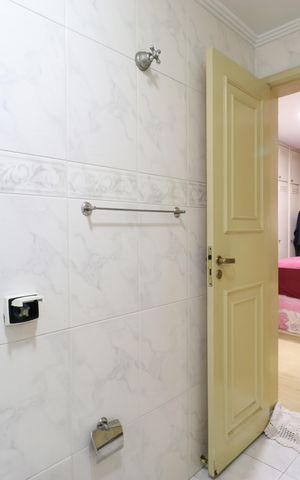 Apartamento à venda com 160m², 3 quartos e 1 vagaBanheiro da Suíte