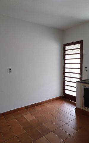 Casa para alugar com 170m², 1 quarto e 6 vagasCozinha 