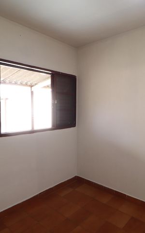 Casa para alugar com 170m², 1 quarto e 6 vagasQuarto 