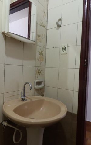 Casa para alugar com 170m², 1 quarto e 6 vagasBanheiro