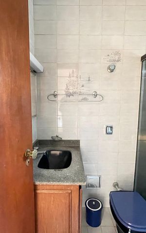 Casa à venda com 272m², 4 quartos e 3 vagasBanheiro 3