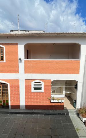 Casa à venda com 272m², 4 quartos e 3 vagasQuarto 1