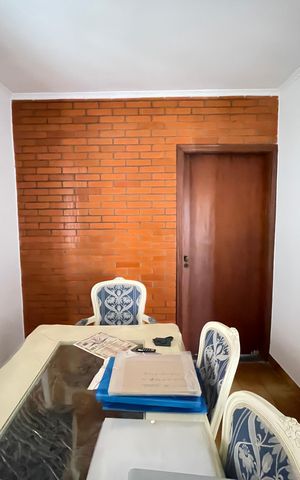 Casa à venda com 272m², 4 quartos e 3 vagasSala de jantar 
