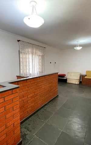 Casa à venda com 272m², 4 quartos e 3 vagasSala 4