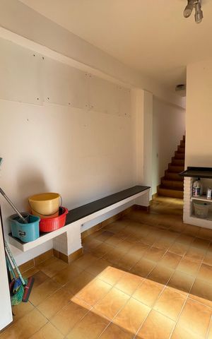 Casa à venda com 272m², 4 quartos e 3 vagasEdícula 