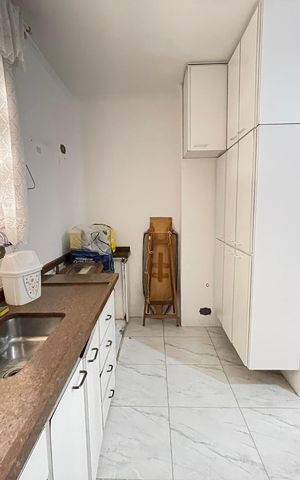 Casa à venda com 272m², 4 quartos e 3 vagasCozinha