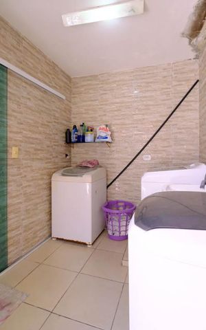 Casa à venda com 138m², 3 quartos e 2 vagasÁrea de Serviço
