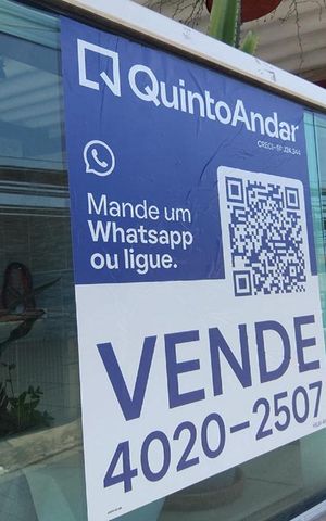 Casa à venda com 138m², 3 quartos e 2 vagas Casa à venda com 138m², 3 quartos e 2 vagasPlaca