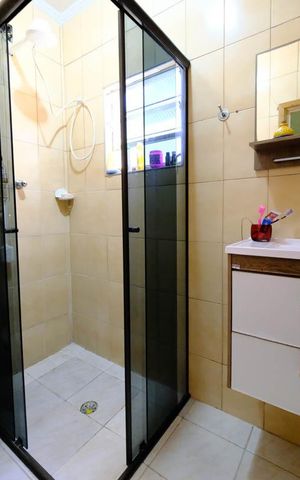 Casa à venda com 138m², 3 quartos e 2 vagasBanheiro da Suíte