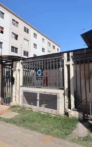 Apartamento para alugar com 42m², 2 quartos e 1 vagaFachada e portaria