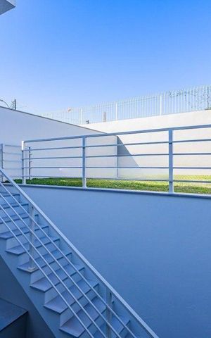 Casa de condomínio para alugar com 195m², 3 quartos e 2 vagas Casa de condomínio para alugar com 195m², 3 quartos e 2 vagasÁrea Externa