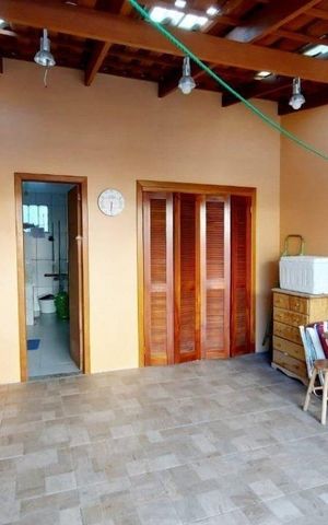 Casa de condomínio à venda com 200m², 4 quartos e 3 vagas Casa de condomínio à venda com 200m², 4 quartos e 3 vagasÁrea Externa