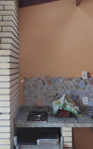 Casa de condomínio à venda com 200m², 4 quartos e 3 vagas Casa de condomínio à venda com 200m², 4 quartos e 3 vagasÁrea Externa