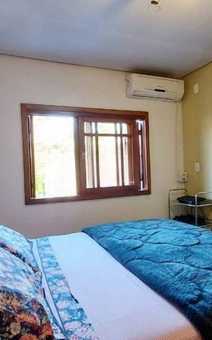 Casa de condomínio à venda com 200m², 4 quartos e 3 vagas Casa de condomínio à venda com 200m², 4 quartos e 3 vagasQuarto 1