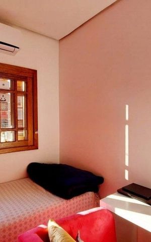 Casa de condomínio à venda com 200m², 4 quartos e 3 vagas