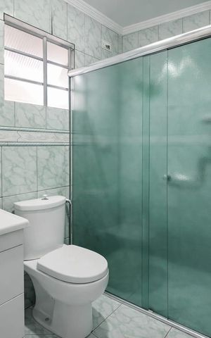 Casa à venda com 380m², 6 quartos e 2 vagas Casa à venda com 380m², 6 quartos e 2 vagasBanheiro - Casa 1