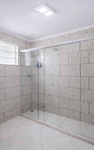 Casa à venda com 380m², 6 quartos e 2 vagas Casa à venda com 380m², 6 quartos e 2 vagasBanheiro - Casa 3