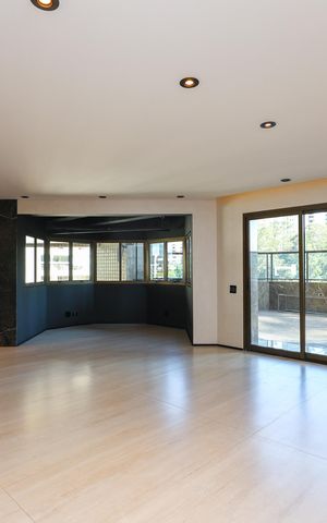 Apartamento para alugar com 286m², 3 quartos e 3 vagasSala