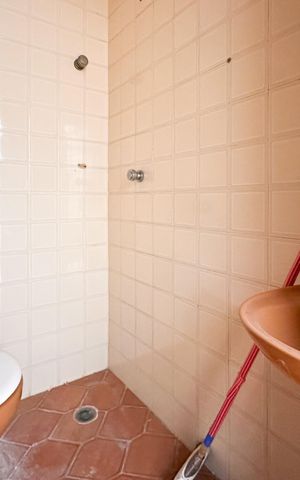 Casa à venda com 283m², 3 quartos e 4 vagas Casa à venda com 283m², 3 quartos e 4 vagasBanheiro de serviço