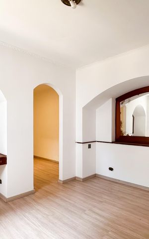 Casa à venda com 283m², 3 quartos e 4 vagas Casa à venda com 283m², 3 quartos e 4 vagasSuíte