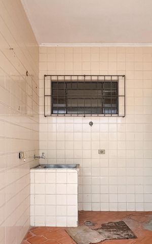Casa à venda com 283m², 3 quartos e 4 vagas Casa à venda com 283m², 3 quartos e 4 vagasÁrea de Serviço