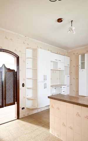 Casa à venda com 283m², 3 quartos e 4 vagas Casa à venda com 283m², 3 quartos e 4 vagasCozinha