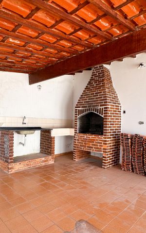 Casa à venda com 283m², 3 quartos e 4 vagas Casa à venda com 283m², 3 quartos e 4 vagasÁrea gourmet