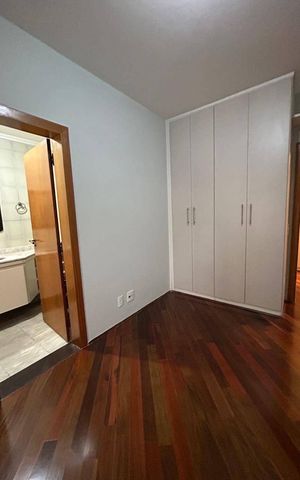 Apartamento à venda com 157m², 4 quartos e 2 vagas