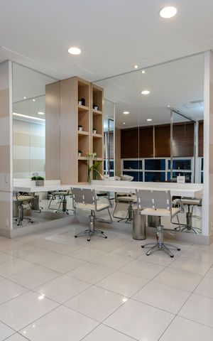 Apartamento à venda com 74m², 2 quartos e 2 vagas Apartamento à venda com 74m², 2 quartos e 2 vagasSalão de Beleza