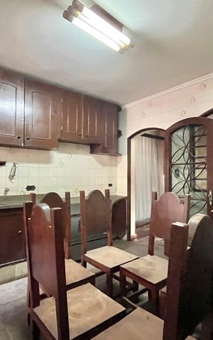 Casa à venda com 430m², 3 quartos e 2 vagas Casa à venda com 430m², 3 quartos e 2 vagasCozinha