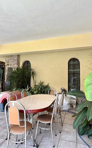 Casa à venda com 430m², 3 quartos e 2 vagas Casa à venda com 430m², 3 quartos e 2 vagasGaragem