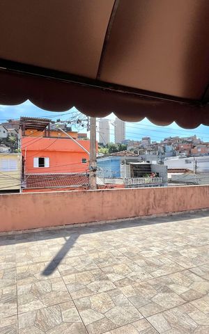 Casa à venda com 430m², 3 quartos e 2 vagas Casa à venda com 430m², 3 quartos e 2 vagasÁrea externa