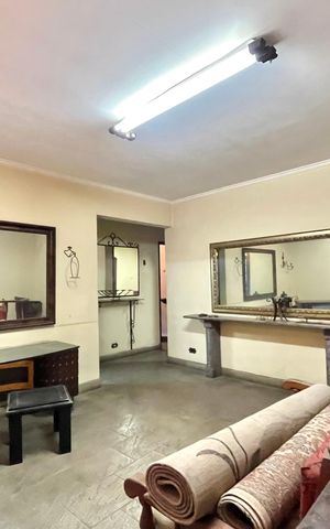 Casa à venda com 430m², 3 quartos e 2 vagas Casa à venda com 430m², 3 quartos e 2 vagasSala