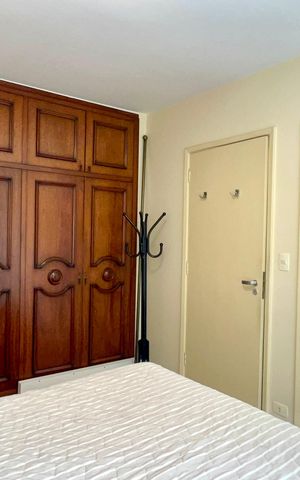 Apartamento para alugar com 186m², 3 quartos e 1 vaga Apartamento para alugar com 186m², 3 quartos e 1 vagaSuite