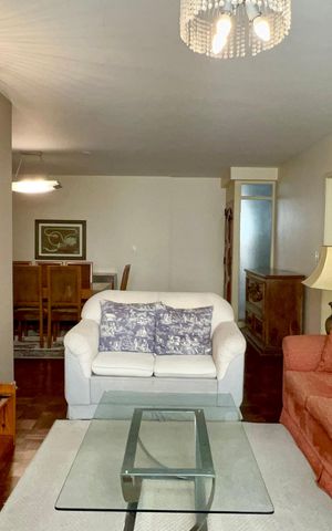 Apartamento para alugar com 186m², 3 quartos e 1 vaga Apartamento para alugar com 186m², 3 quartos e 1 vagaSala