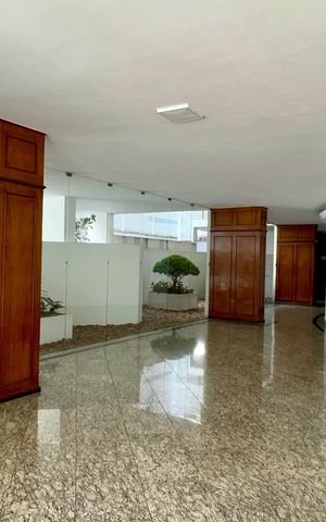 Apartamento para alugar com 186m², 3 quartos e 1 vaga Apartamento para alugar com 186m², 3 quartos e 1 vagaHall de entrada