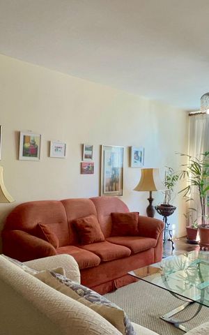 Apartamento para alugar com 186m², 3 quartos e 1 vaga Apartamento para alugar com 186m², 3 quartos e 1 vagaSala