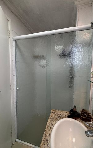 Apartamento à venda com 75m², 2 quartos e 2 vagas Apartamento à venda com 75m², 2 quartos e 2 vagasBanheiro da Suíte
