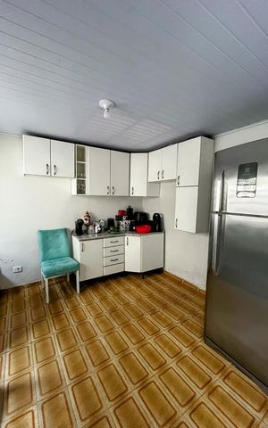 Casa à venda com 206m², 3 quartos e 2 vagas Casa à venda com 206m², 3 quartos e 2 vagasCozinha
