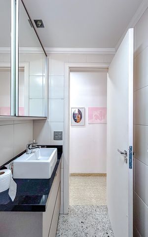 Apartamento à venda com 85m², 3 quartos e 2 vagasBanheiro