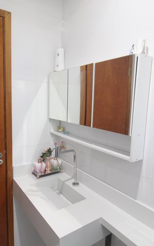 Casa à venda com 106m², 3 quartos e 3 vagasQuarto 3 - Banheiro