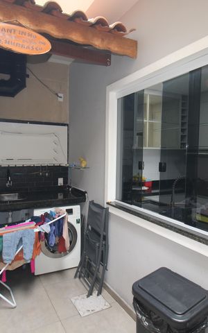 Casa à venda com 106m², 3 quartos e 3 vagasÁrea de Serviço