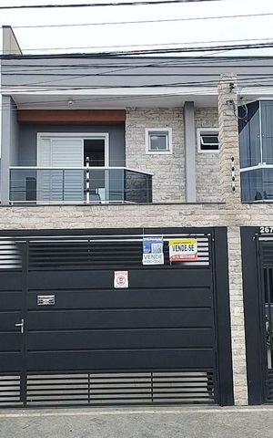 Casa à venda com 106m², 3 quartos e 3 vagasGaragem