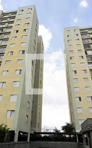 Apartamento para alugar com 68m², 3 quartos e 2 vagas Apartamento para alugar com 68m², 3 quartos e 2 vagasFachada