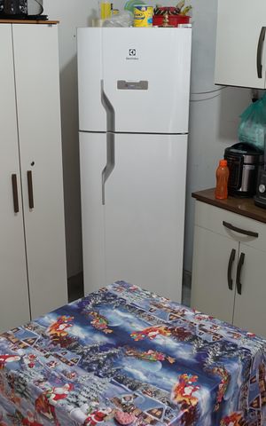 Casa à venda com 300m², 2 quartos e 4 vagasCasa 1 Cozinha