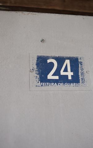 Casa à venda com 300m², 2 quartos e 4 vagas5 CASAS NO TERRENO
