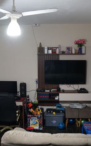 Casa à venda com 300m², 2 quartos e 4 vagasCasa 1 Sala