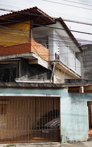 Casa à venda com 300m², 2 quartos e 4 vagasFACHADA CASA 5