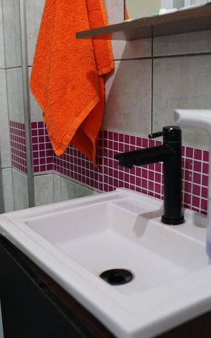 Casa à venda com 300m², 2 quartos e 4 vagasCasa 1 Banheiro